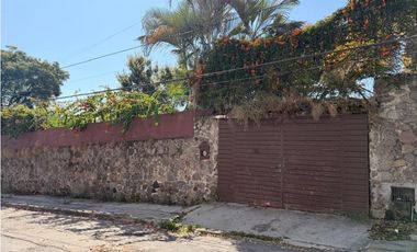 CUERNAVACA CASA EN VENTA PARA REMODELAR “R.
