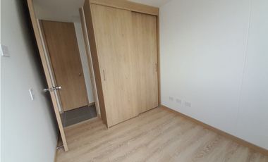 Inmueble con amplios espacios e iluminación en Guayabal