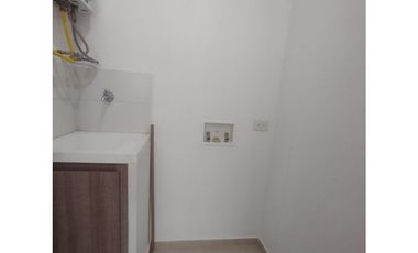 APARTAESTUDIO EN ARRIENDO SECTOR LOMA DEL ESCOBERO - ENVIGADO