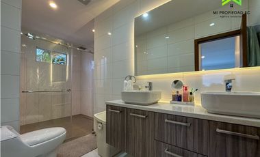 CASA POR ESTRENAR EN ALQUILER - URB PORTAL DEL SOL - MANTA