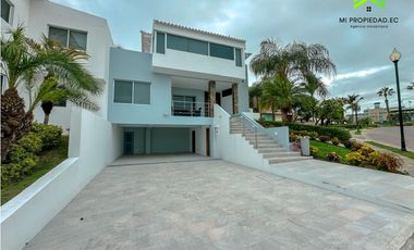 CASA POR ESTRENAR EN ALQUILER - URB PORTAL DEL SOL - MANTA