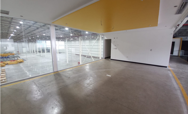 ALQUILER  BODEGA EN PARQUE LOGISTICO, VIA DAULE KM 19.5 (SYLMIR)