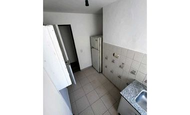 Calle 56 entre 9 y 10 - Departamento en Venta