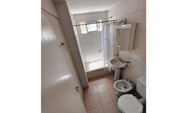 Calle 56 entre 9 y 10 - Departamento en Venta