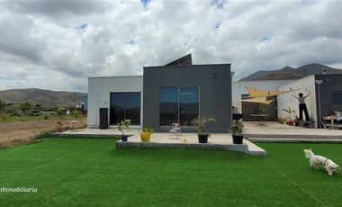 Casa en Arriendo en CONDOMINIO RESERVA RIPAMONTI