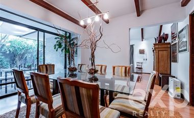 Casa en Venta en Av. La Dehesa con Bernardo Larraín