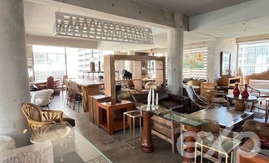 Local Comercial en Venta en Av. Las Condes / Estoril
