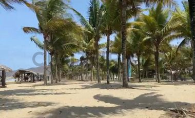 TERRENO FRENTE AL MAR DE PUERTO LÓPEZ EN ZONA EXCLUSIVA