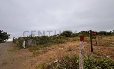 TERRENO FRENTE AL MAR DE PUERTO LÓPEZ EN ZONA EXCLUSIVA