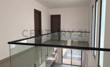 Elegante casa en venta en Isla Celeste, Etapa Babor. J.Mar