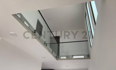 Elegante casa en venta en Isla Celeste, Etapa Babor. J.Mar