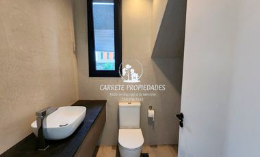 Espectacular Casa de Diseño en Área 5, Barrio San Sebastián. No te la Pierdas!!