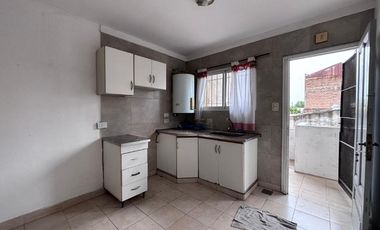 Departamento Tipo Casa en alquiler en Gerli Este