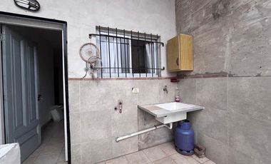 Departamento Tipo Casa en alquiler en Gerli Este