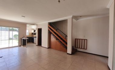 Dúplex en Alquiler en Parque Luro