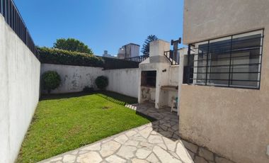 Dúplex en Alquiler en Parque Luro