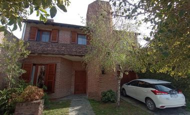Casa en venta - 4 Dormitorios 3 Baños - Cochera - 250Mts2 - Balcarce