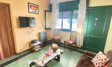 Casa 3 Dormitorios con cochera - Córdoba 700 - Pérez | Venta