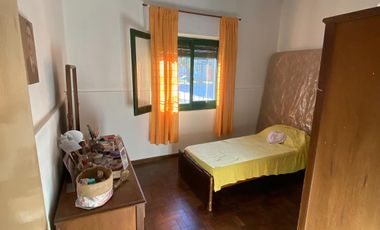 Casa 3 Dormitorios con cochera - Córdoba 700 - Pérez | Venta