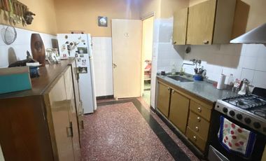 Casa 3 Dormitorios con cochera - Córdoba 700 - Pérez | Venta