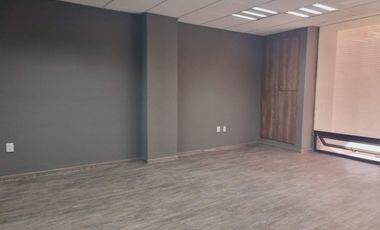 Atizapán, Zona Esmeralda Oficina En Renta Centro Comercial Plaza Antigua 1