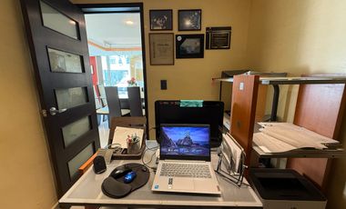 Casa en venta actualizada en Boulevares con excelente ubicación