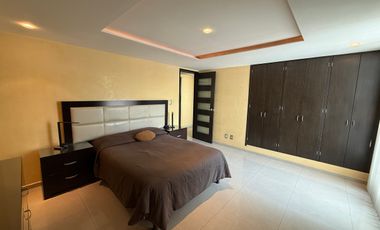 Casa en venta actualizada en Boulevares con excelente ubicación