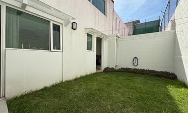 Casa en venta actualizada en Boulevares con excelente ubicación