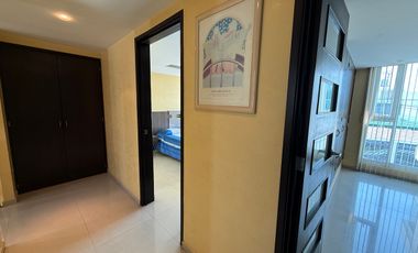 Casa en venta actualizada en Boulevares con excelente ubicación