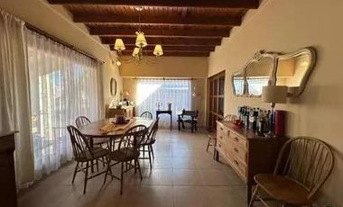 Casa en venta - 3 Dormitorios 2 Baños - 150Mts2 - General Alvarado