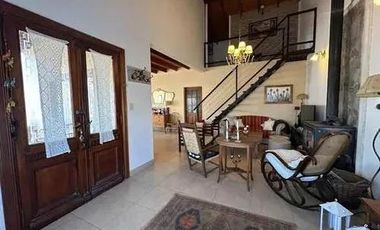 Casa en venta - 3 Dormitorios 2 Baños - 150Mts2 - General Alvarado