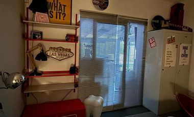 VENTA - Casa excelente de 4 dormitorios con oficina y jardin con pileta