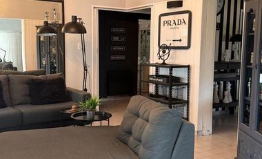 VENTA - Casa excelente de 4 dormitorios con oficina y jardin con pileta