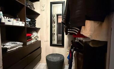 VENTA - Casa excelente de 4 dormitorios con oficina y jardin con pileta