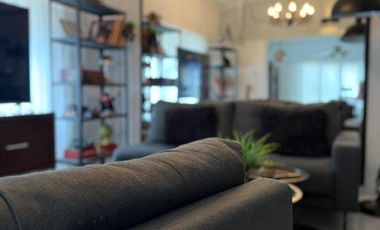 VENTA - Casa excelente de 4 dormitorios con oficina y jardin con pileta