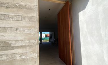 Casa en  Santa Elena , Pilar del este.