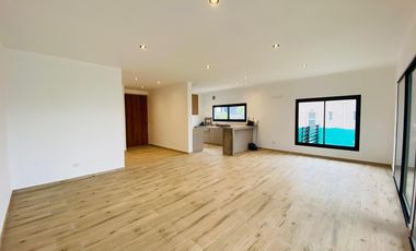 Casa en  Santa Elena , Pilar del este.