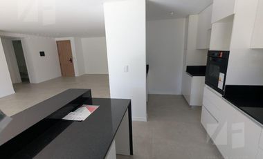 Departamento en  3 Dormitorios, 3 baños y Cochera en VALLE ESCONDIDO