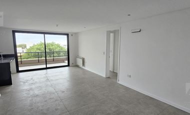 Departamento en  3 Dormitorios, 3 baños y Cochera en VALLE ESCONDIDO