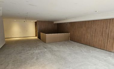 Departamento en  3 Dormitorios, 3 baños y Cochera en VALLE ESCONDIDO