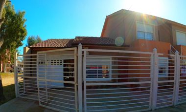 Casa en venta - 1 Dormitorio 1 Baño - San Bernardo del Tuyú