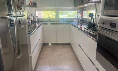 Casa en Venta, 3 Dormitorios, en Barrio Monet, Campana