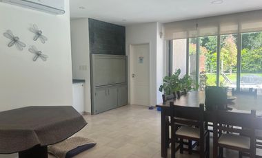 Casa en Venta, 3 Dormitorios, en Barrio Monet, Campana