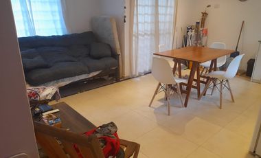 PH en venta - 2 Dormitorios 1 Baño - Cochera - 70Mts2 - Aguas Verdes