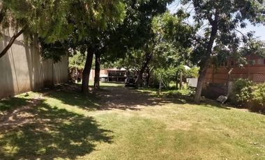 Amplio chalet con gran terreno a la venta en Gonzalez Catan