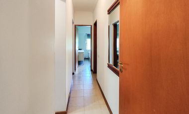 VENTA/PERMUTA - Casa de 3 dormitorios con cochera, jardín y pileta. Granadero Baigorria.