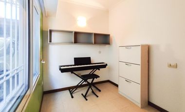 VENTA/PERMUTA - Casa de 3 dormitorios con cochera, jardín y pileta. Granadero Baigorria.