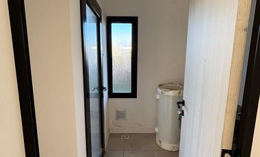 Casa 2 Dormitorios con jardín- Sarmiento 900 - Estancia Las Moras - Ricardone | Venta