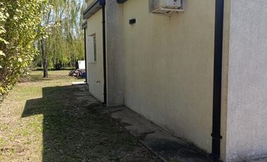 Casa en venta - 2 Dormitorios 1 Baño - Oliveros