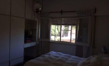 Venta - Chalet 4 amb. en Quilmes Residencial c/ piscina y quincho - U$S 250.000